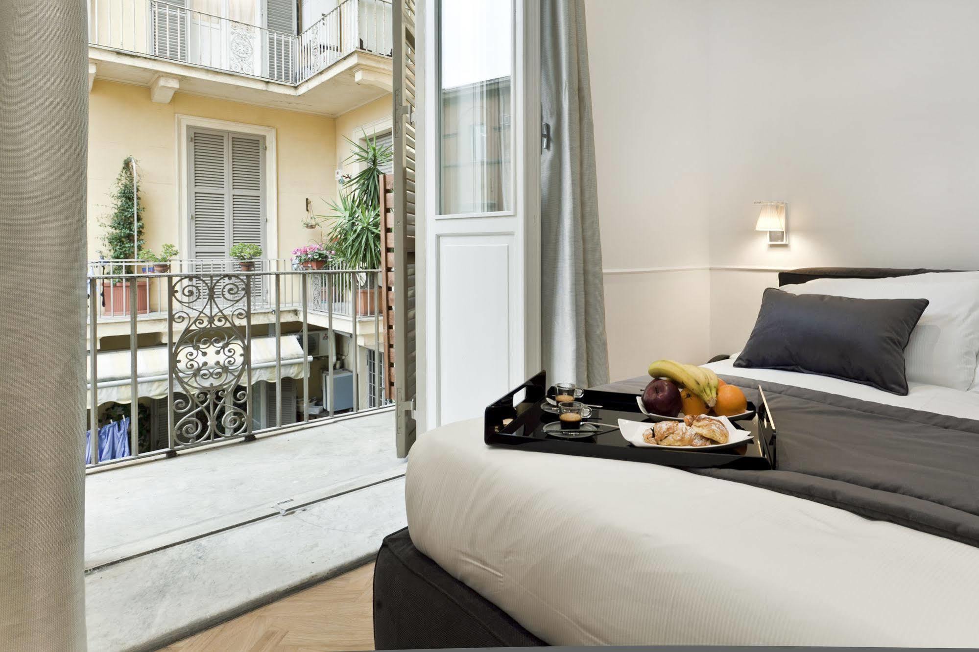 Vanity Navona Hotell 2*